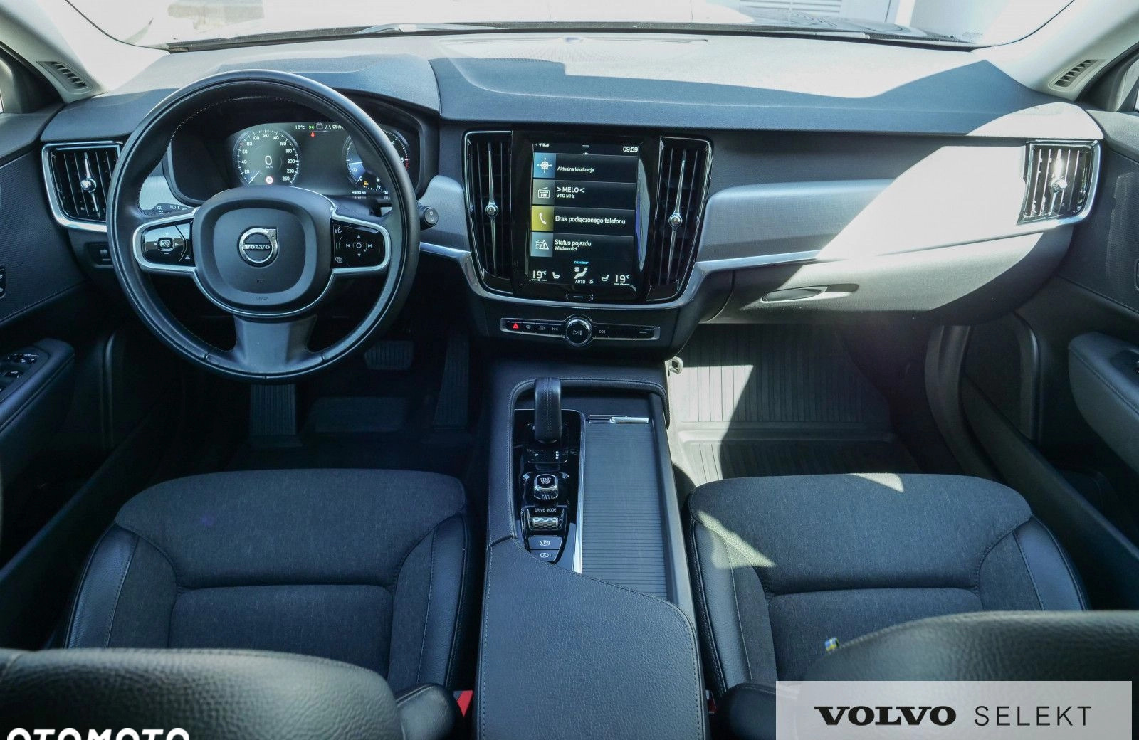 Volvo V90 cena 149900 przebieg: 35770, rok produkcji 2020 z Międzyzdroje małe 562